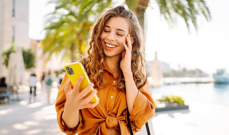 Roaming mobile
